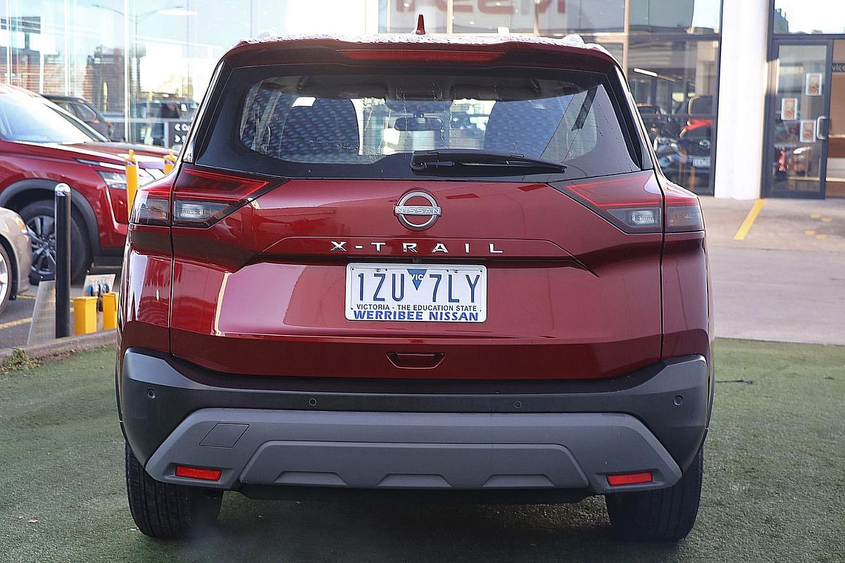 2024 Nissan X-TRAIL ST T33