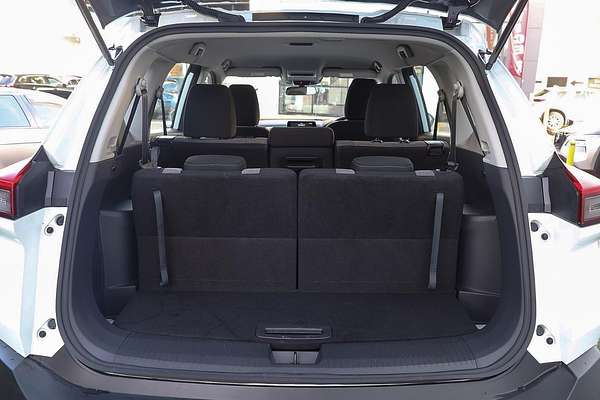 2024 Nissan X-TRAIL ST T33