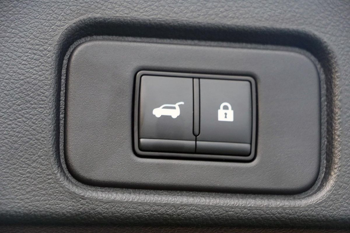 2024 Nissan Pathfinder ST-L R53