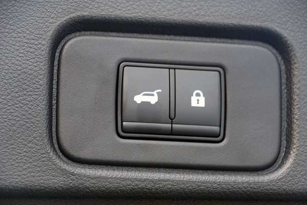 2024 Nissan Pathfinder ST-L R53