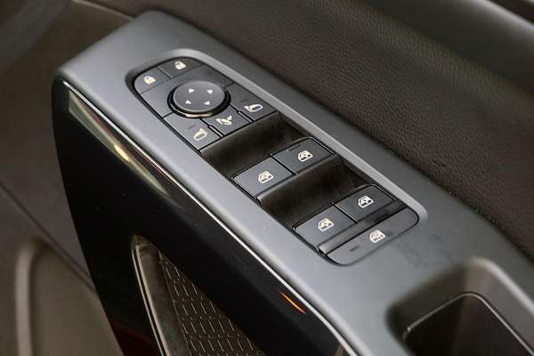 2024 Nissan Pathfinder ST-L R53