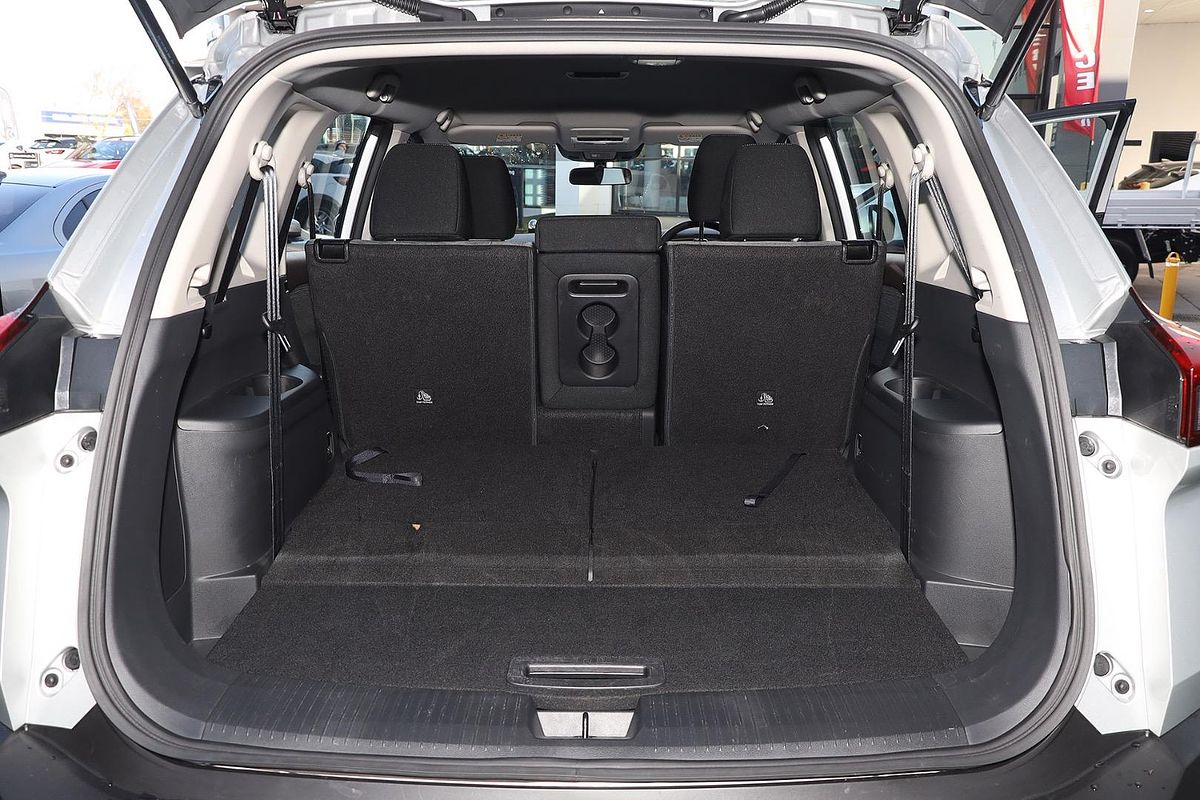 2024 Nissan X-TRAIL ST T33