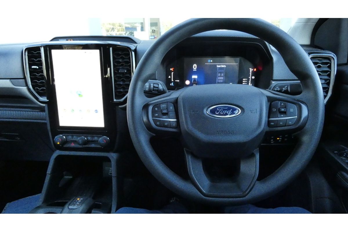 2024 Ford Everest Ambiente 2.0L