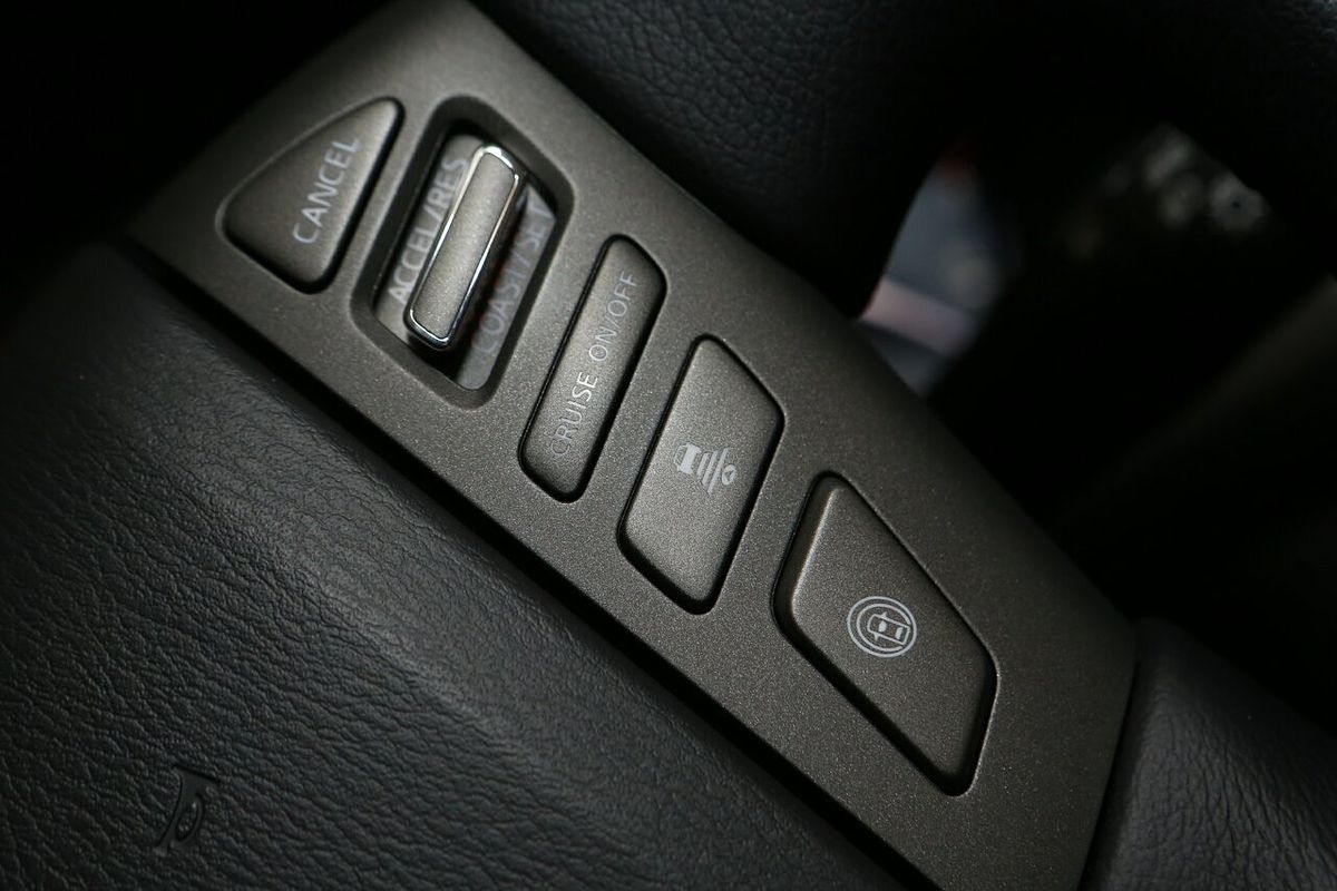2024 Nissan Patrol Ti Y62
