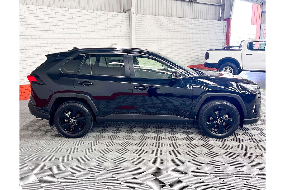 2021 Toyota RAV4 GXL MXAA52R