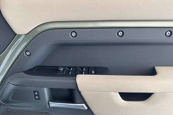 2020 Land Rover Defender 110 P400 S L663