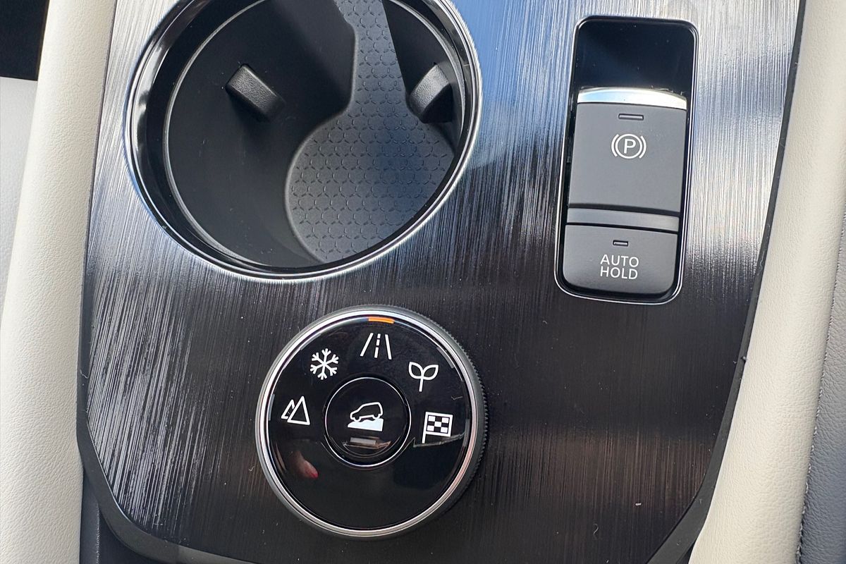 2025 Nissan X-TRAIL Ti T33