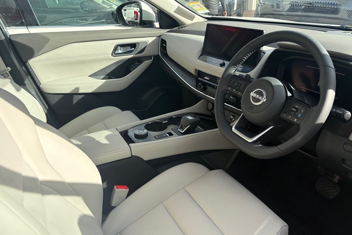 2025 Nissan X-TRAIL Ti T33