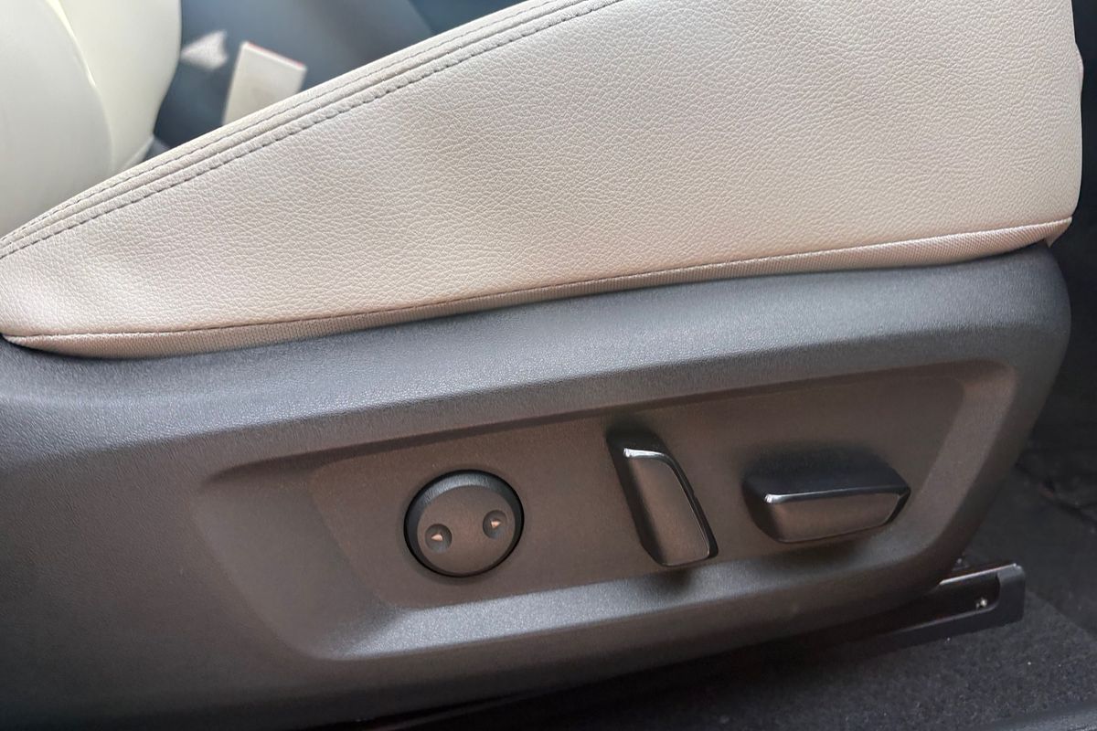 2025 Nissan X-TRAIL Ti T33