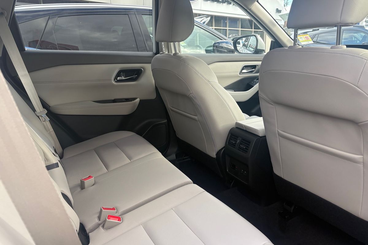 2025 Nissan X-TRAIL Ti T33