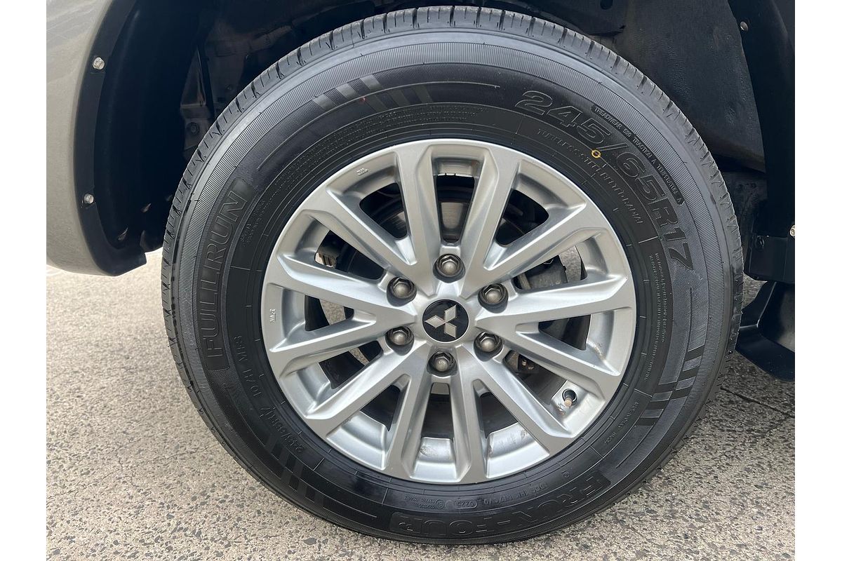 2017 Mitsubishi Triton GLS MQ 4X4