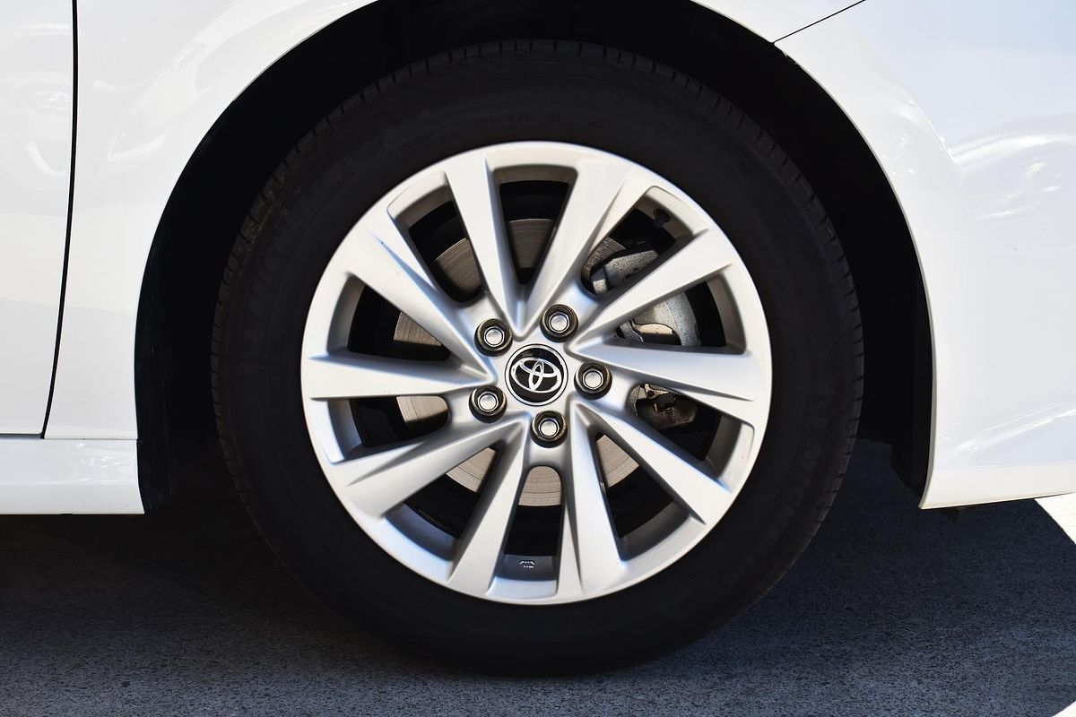 2024 Toyota Camry Ascent AXVH70R