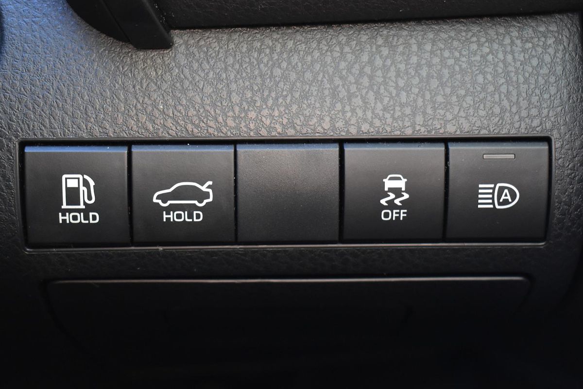2024 Toyota Camry Ascent AXVH70R