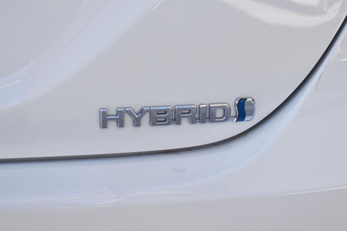 2024 Toyota Camry Ascent AXVH70R