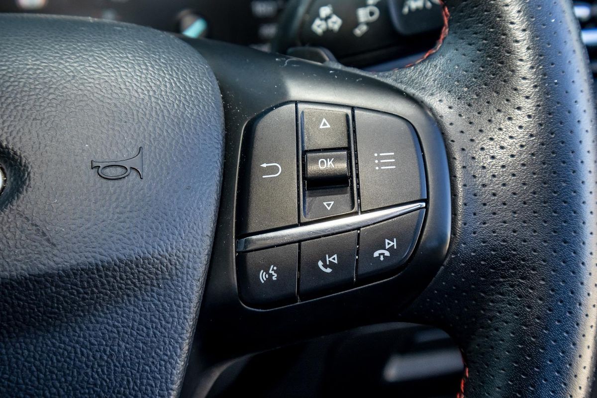2018 Ford Focus ST-Line SA