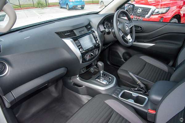 2025 Nissan Navara SL D23 Rear Wheel Drive