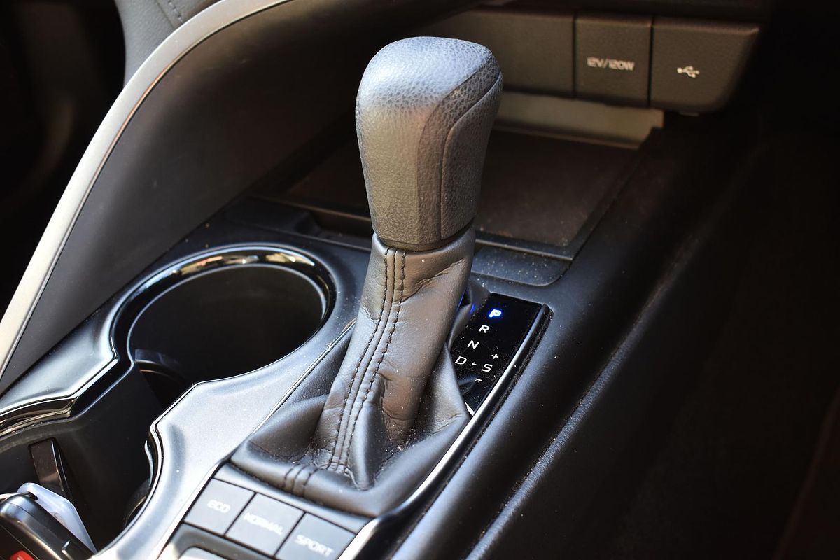 2024 Toyota Camry Ascent AXVH70R
