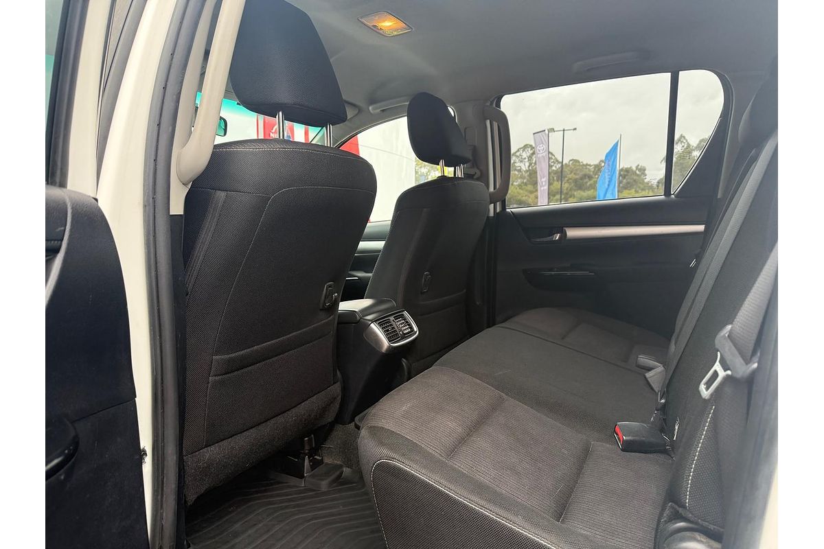 2019 Toyota Hilux SR5 GUN126R 4X4