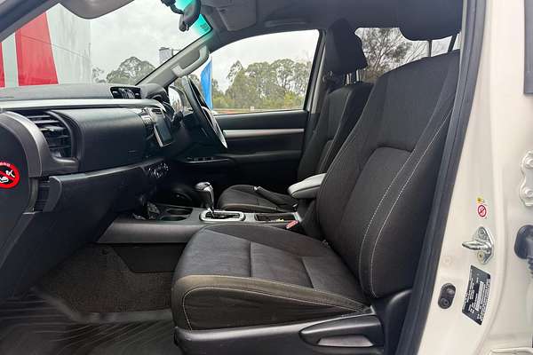 2019 Toyota Hilux SR5 GUN126R 4X4