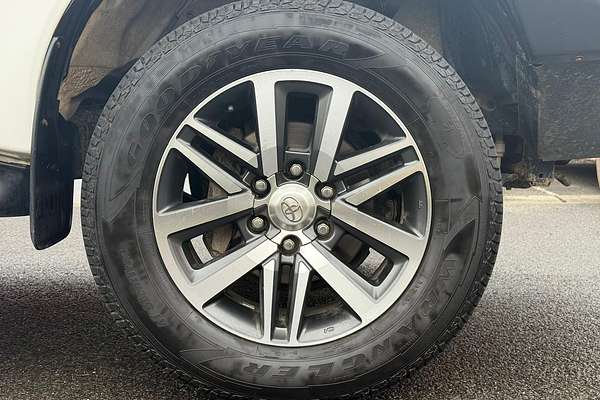 2019 Toyota Hilux SR5 GUN126R 4X4