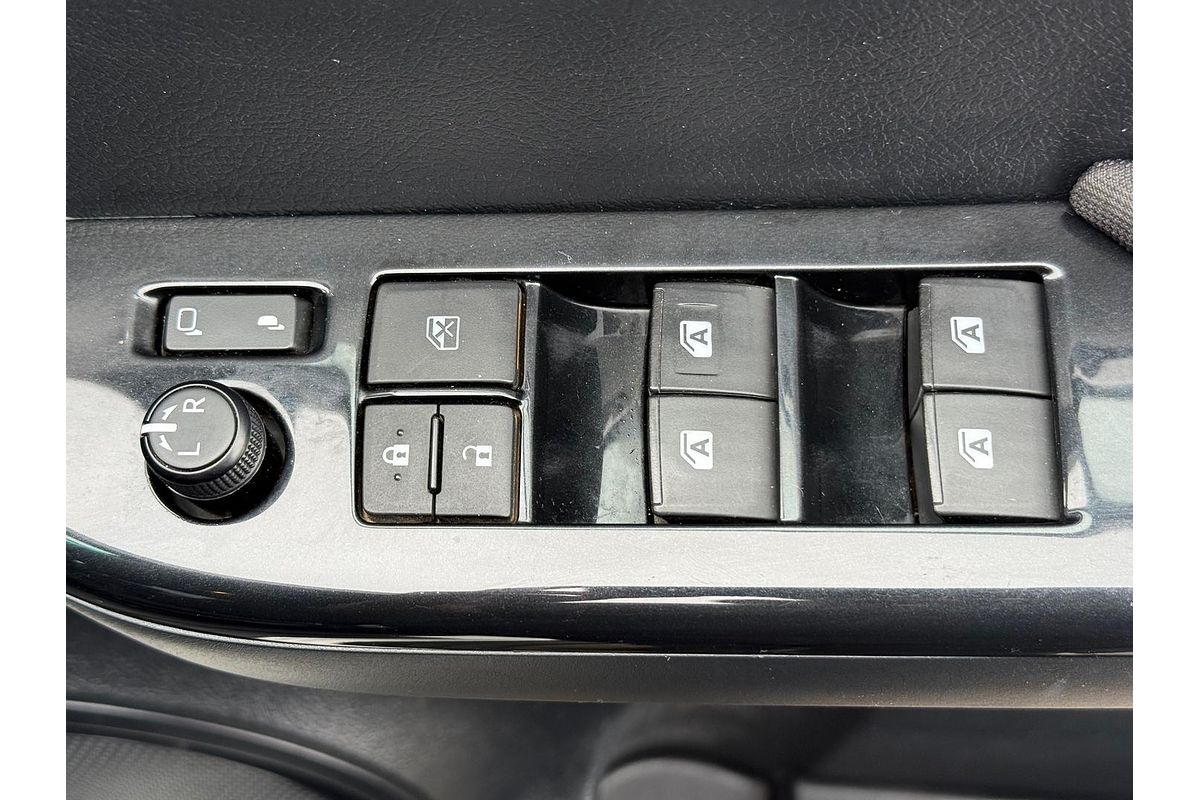 2019 Toyota Hilux SR5 GUN126R 4X4
