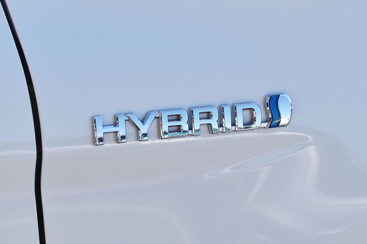 2024 Toyota Camry Ascent AXVH70R
