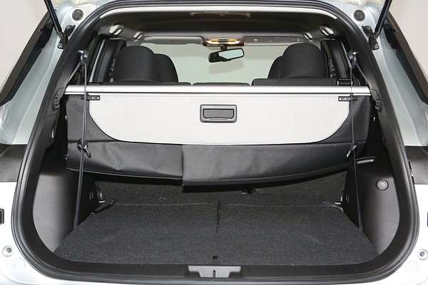2024 Mitsubishi Outlander LS ZM