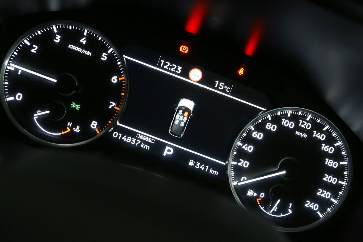 2024 Mitsubishi Outlander LS ZM