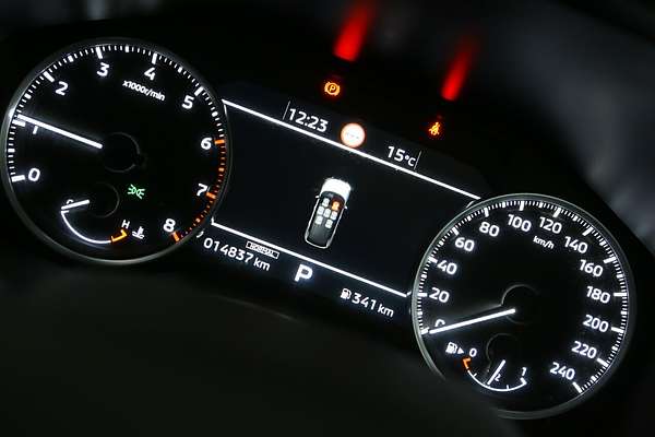2024 Mitsubishi Outlander LS ZM