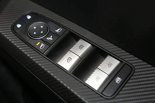 2024 Mitsubishi Outlander LS ZM