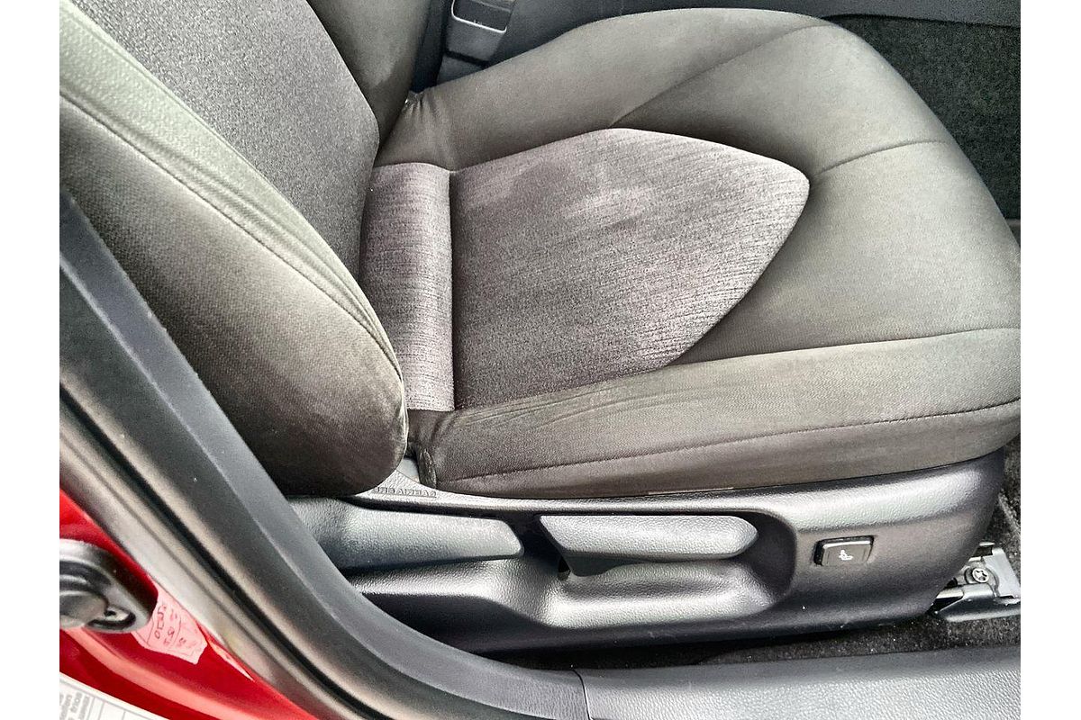 2018 Toyota Camry Ascent ASV70R