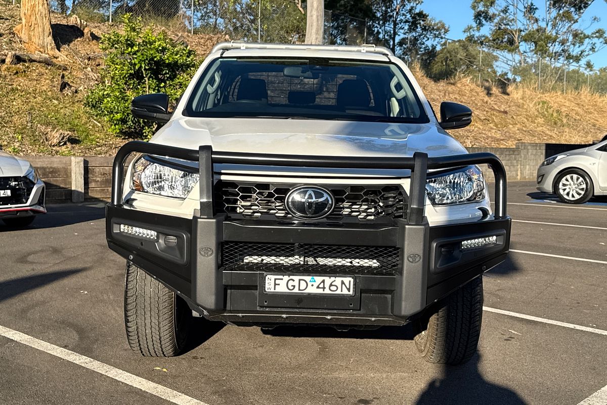 2024 Toyota Hilux SR 48V GUN126R 4X4