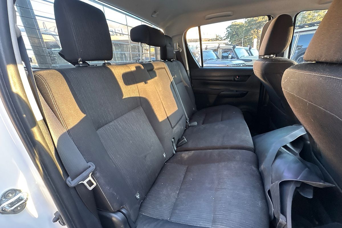 2024 Toyota Hilux SR 48V GUN126R 4X4