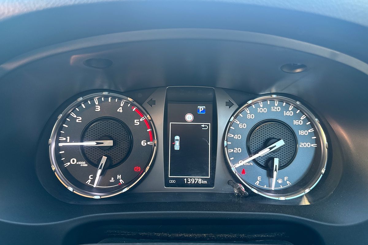 2024 Toyota Hilux SR 48V GUN126R 4X4