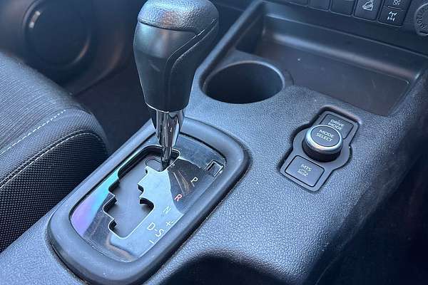 2024 Toyota Hilux SR 48V GUN126R 4X4