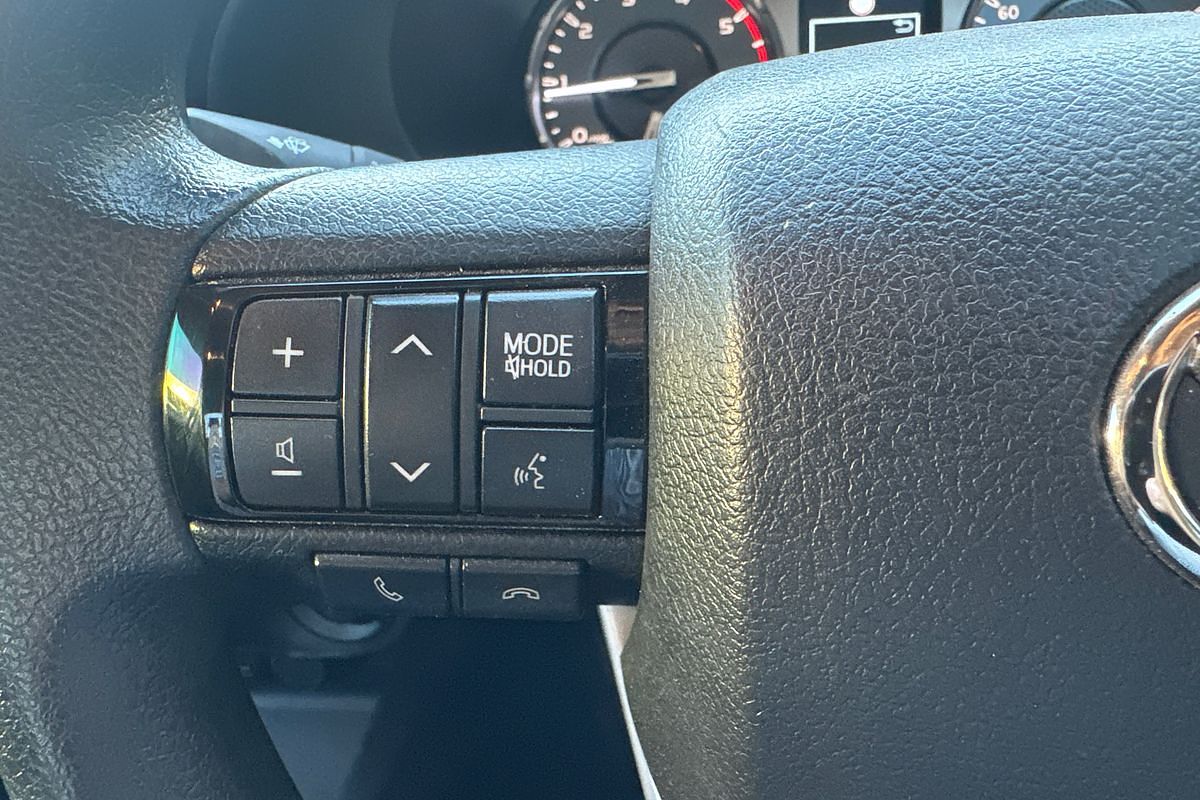 2024 Toyota Hilux SR 48V GUN126R 4X4