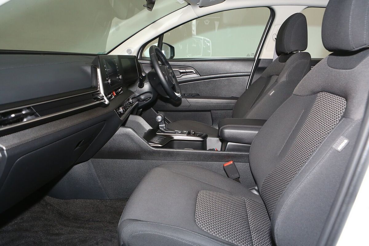 2024 Kia Sportage S NQ5