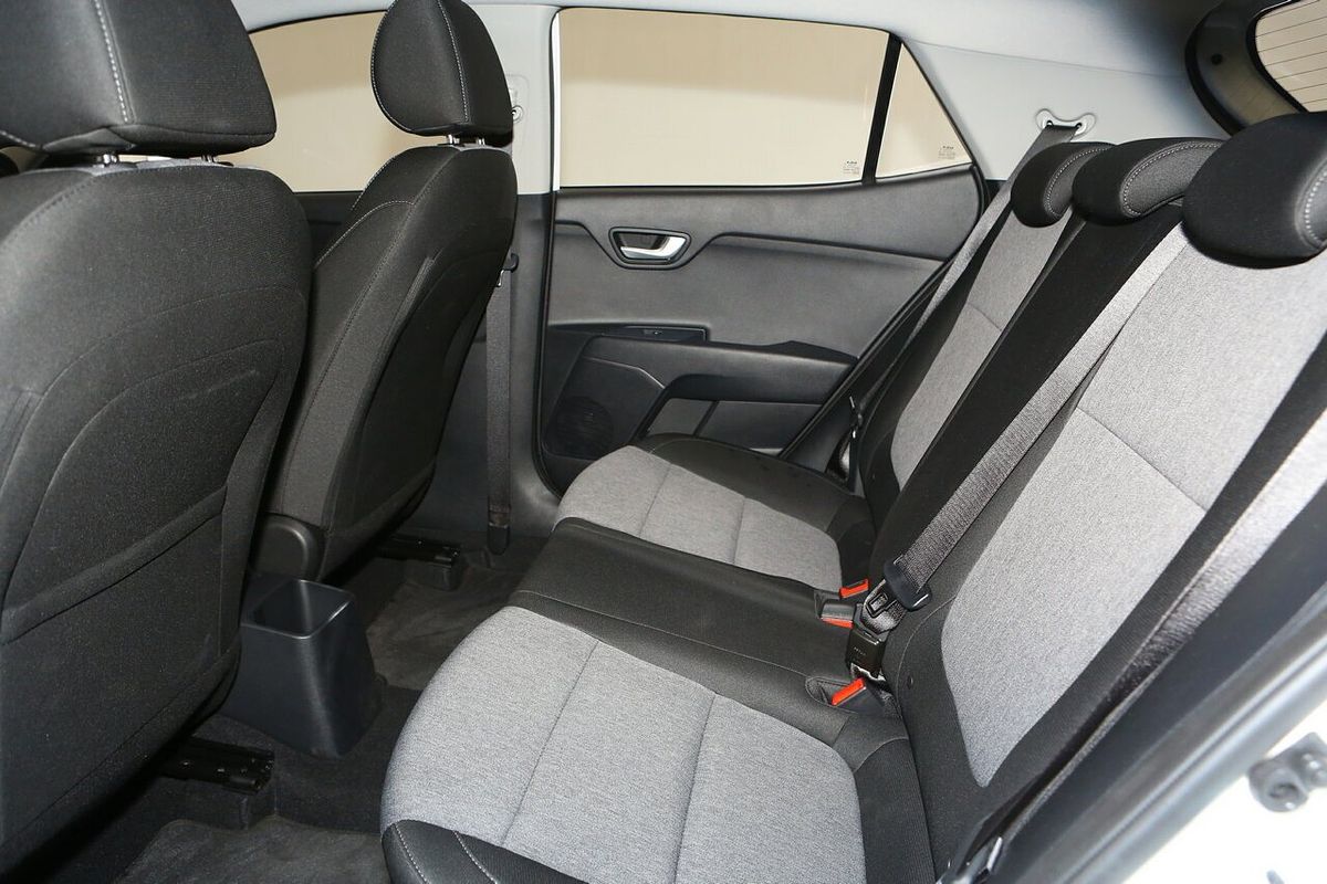 2024 Kia Stonic S YB