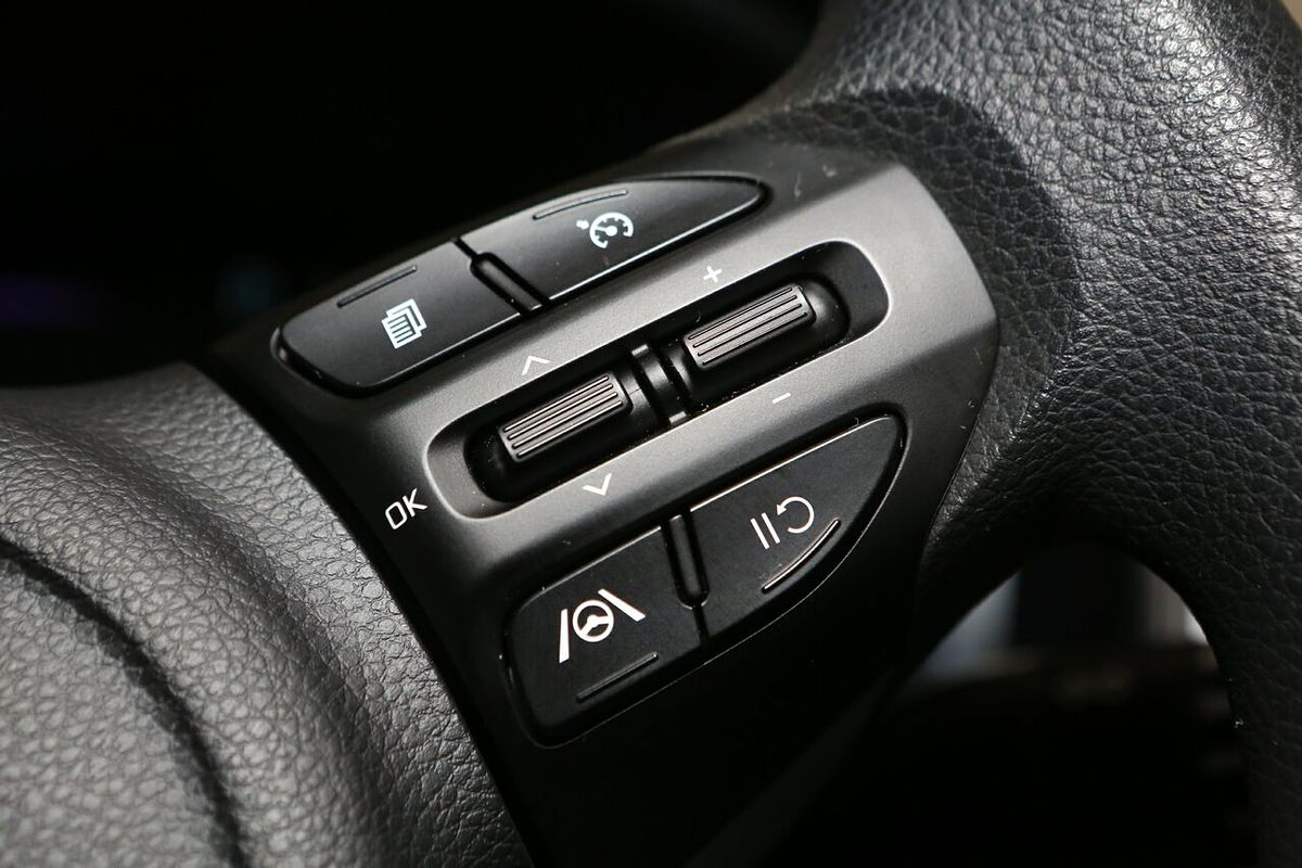 2024 Kia Stonic S YB