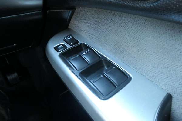 2011 Nissan Patrol ST GU 7