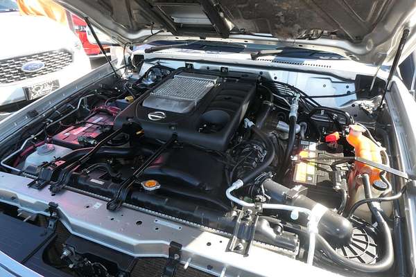 2011 Nissan Patrol ST GU 7