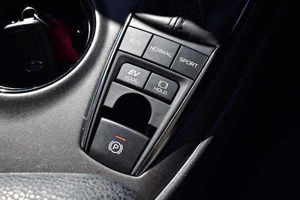 2024 Toyota Camry Ascent AXVH70R