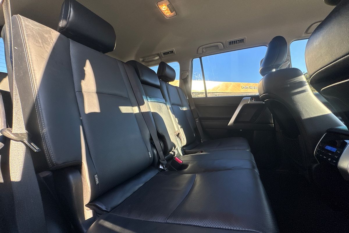 2023 Toyota Landcruiser Prado VX GDJ150R