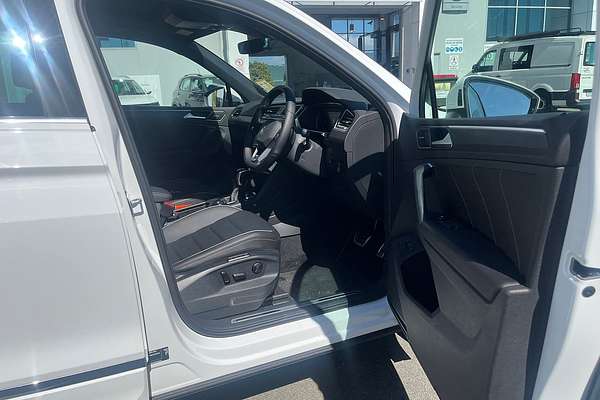 2023 Volkswagen Tiguan 162TSI R-Line 5N