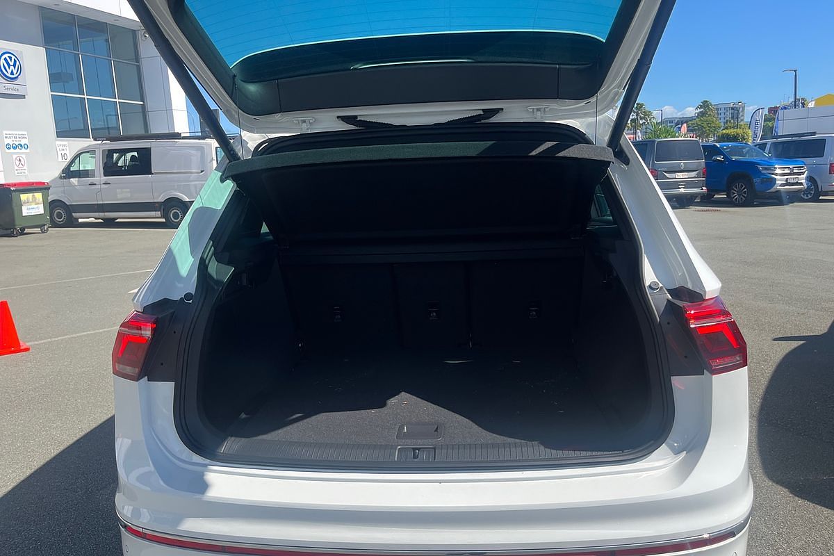 2023 Volkswagen Tiguan 162TSI R-Line 5N