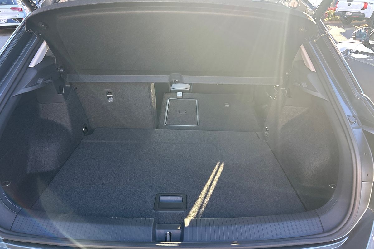 2025 Volkswagen T-Roc 110TSI Style D11