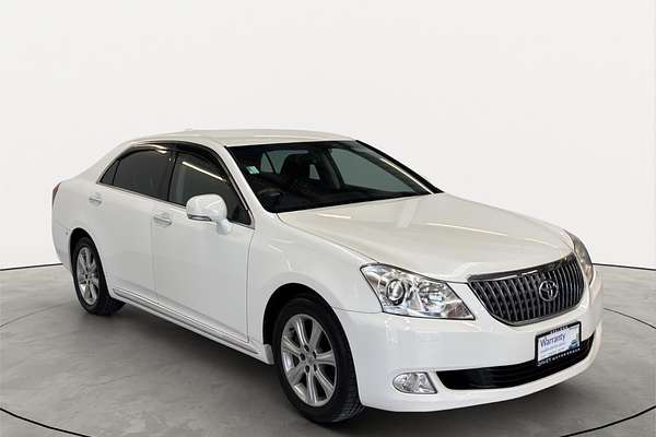 2010 Toyota Crown Majesta URS206