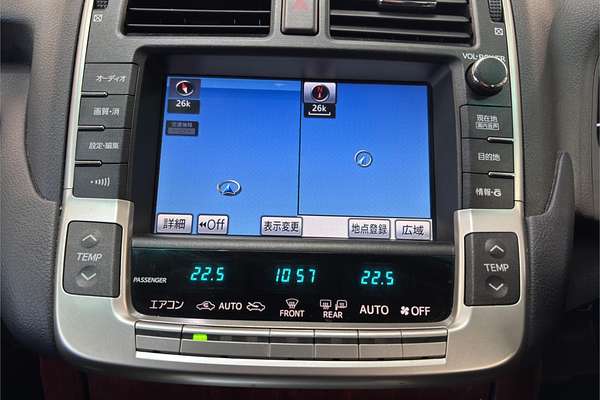 2010 Toyota Crown Majesta URS206
