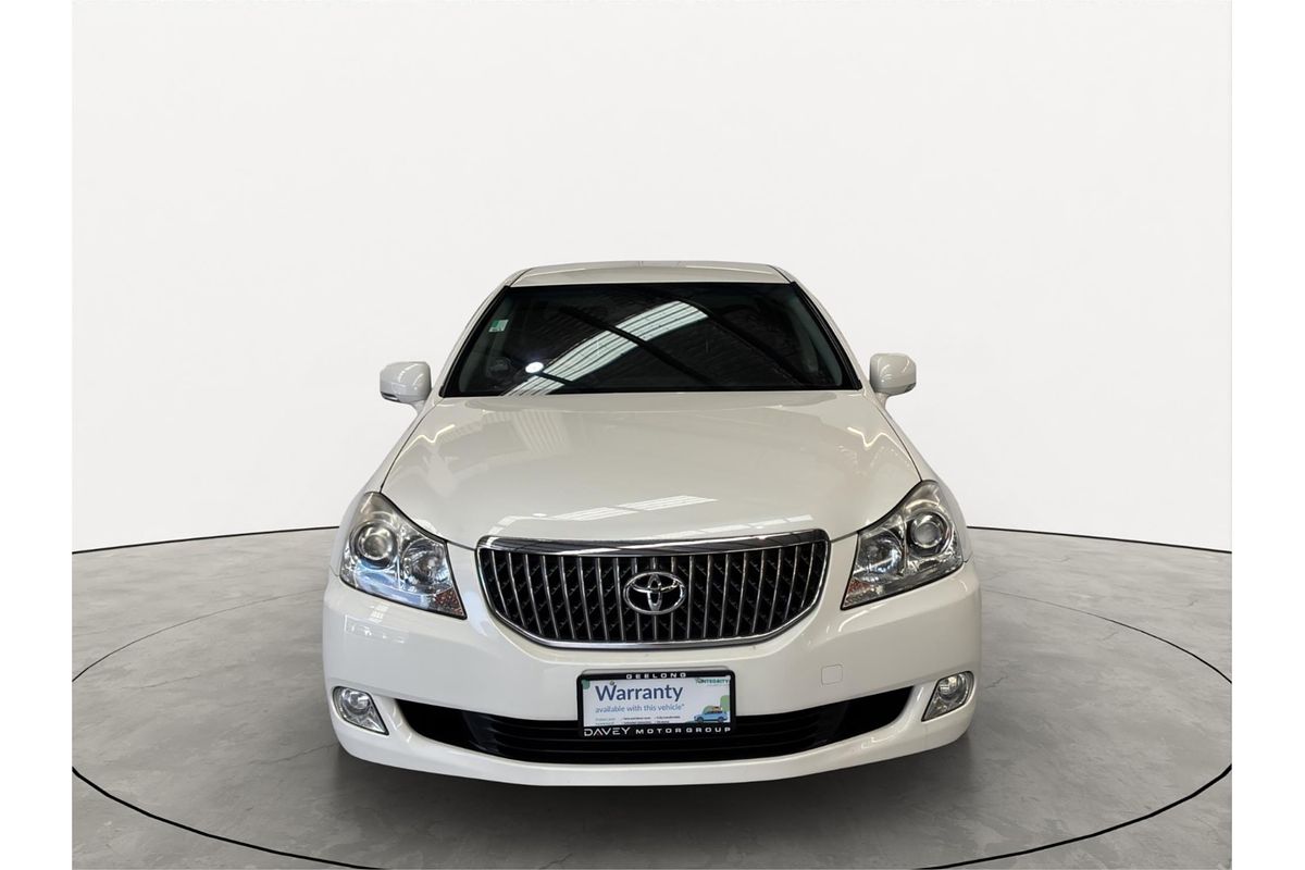 2010 Toyota Crown Majesta URS206