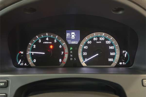 2011 Toyota Crown Majesta i-Four 4WD